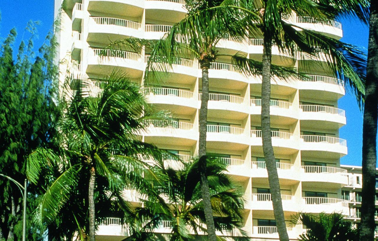 Отель Lotus Honolulu At Diamond Head Экстерьер фото